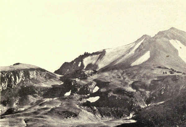 LASSEN PEAK CLOSE UP